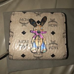 MCM Rabbit Visetos Zip Wallet